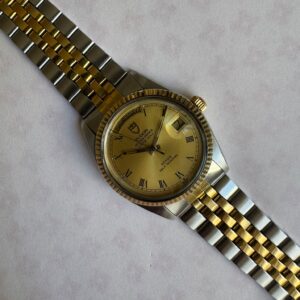 Tudor date+day - 94613